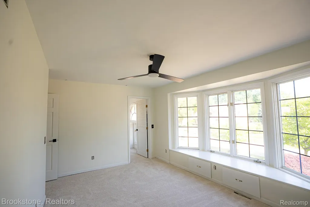 8828 Grace Street Shelby Charter Township MI 48317