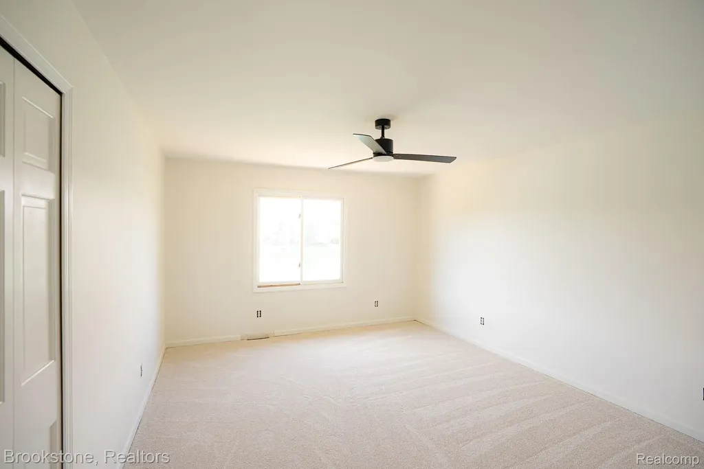 8828 Grace Street Shelby Charter Township MI 48317