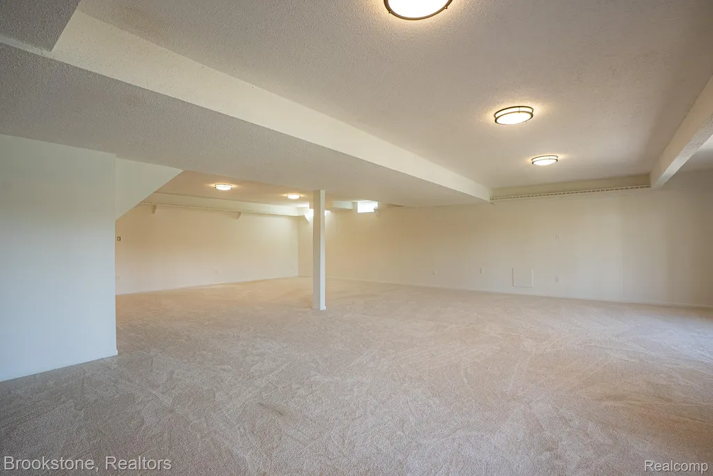 8828 Grace Street Shelby Charter Township MI 48317