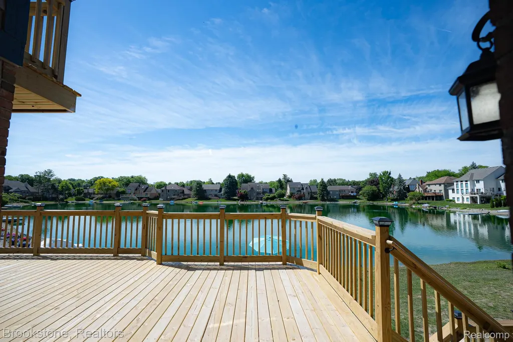 8828 Grace Street Shelby Charter Township MI 48317