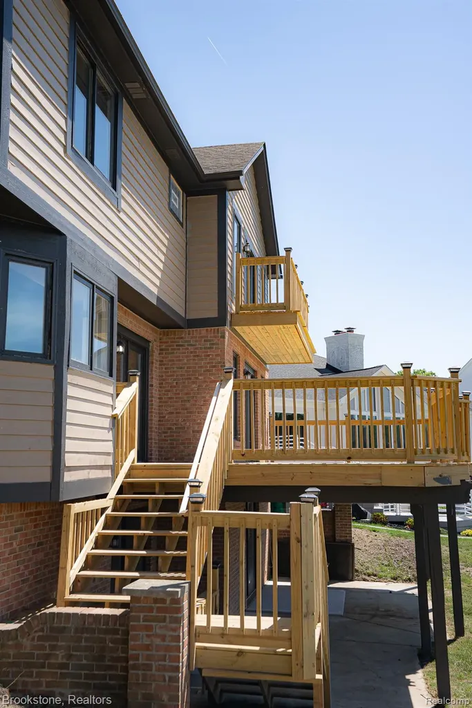 8828 Grace Street Shelby Charter Township MI 48317