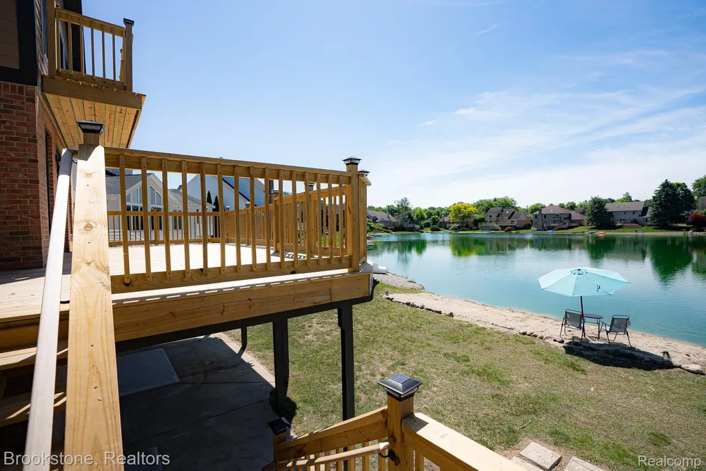 8828 Grace Street Shelby Charter Township MI 48317