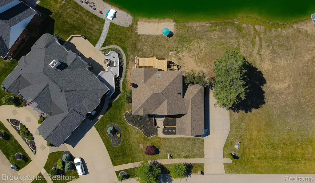 8828 Grace Street Shelby Charter Township MI 48317