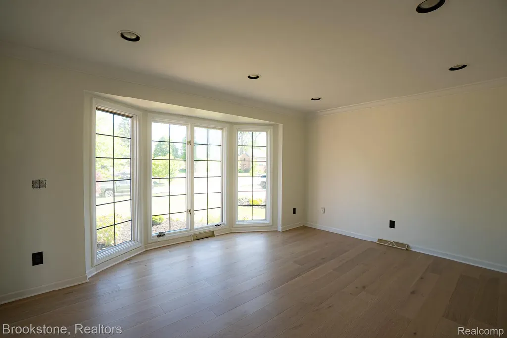 8828 Grace Street Shelby Charter Township MI 48317