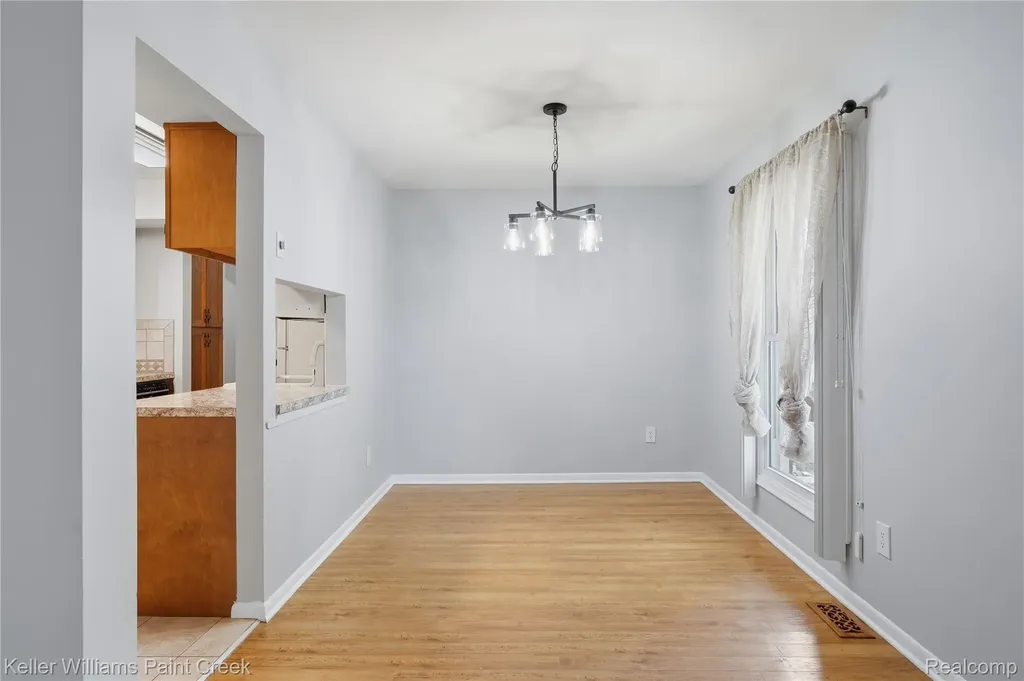 42003 Toddmark Lane Clinton Charter Township MI 48038
