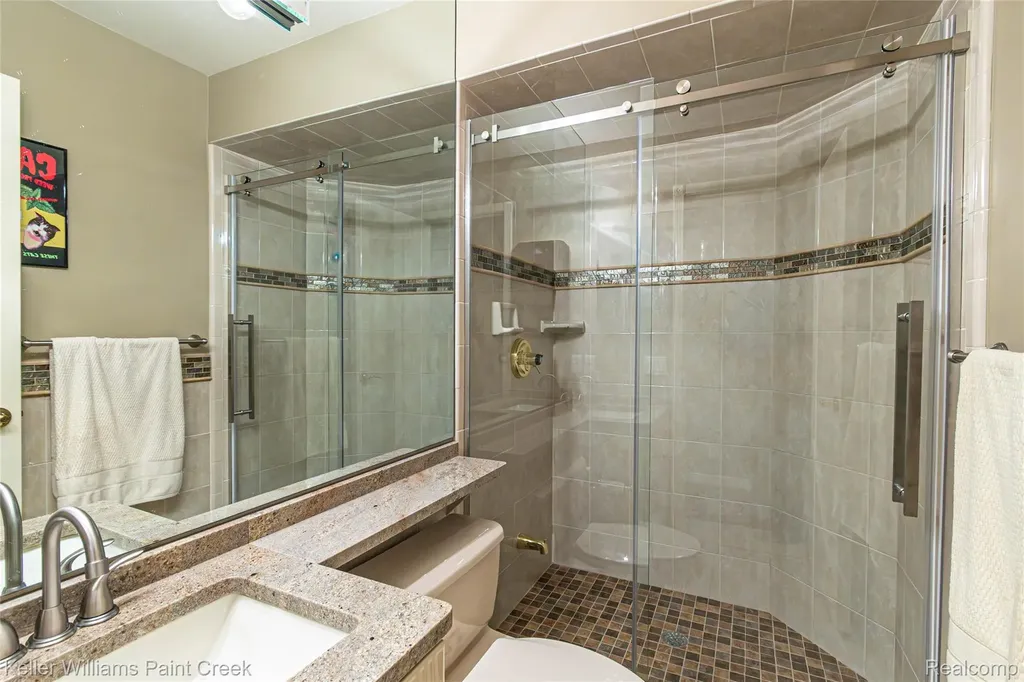 43737 Saint Julian Court Sterling Heights City MI 48314