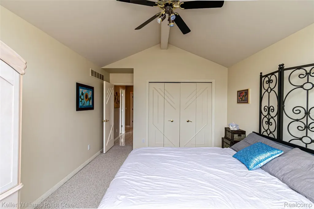 43737 Saint Julian Court Sterling Heights City MI 48314