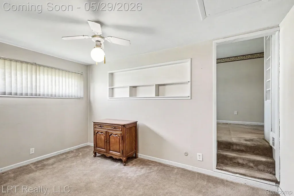 21021 Wendell Street Clinton Charter Township MI 48036