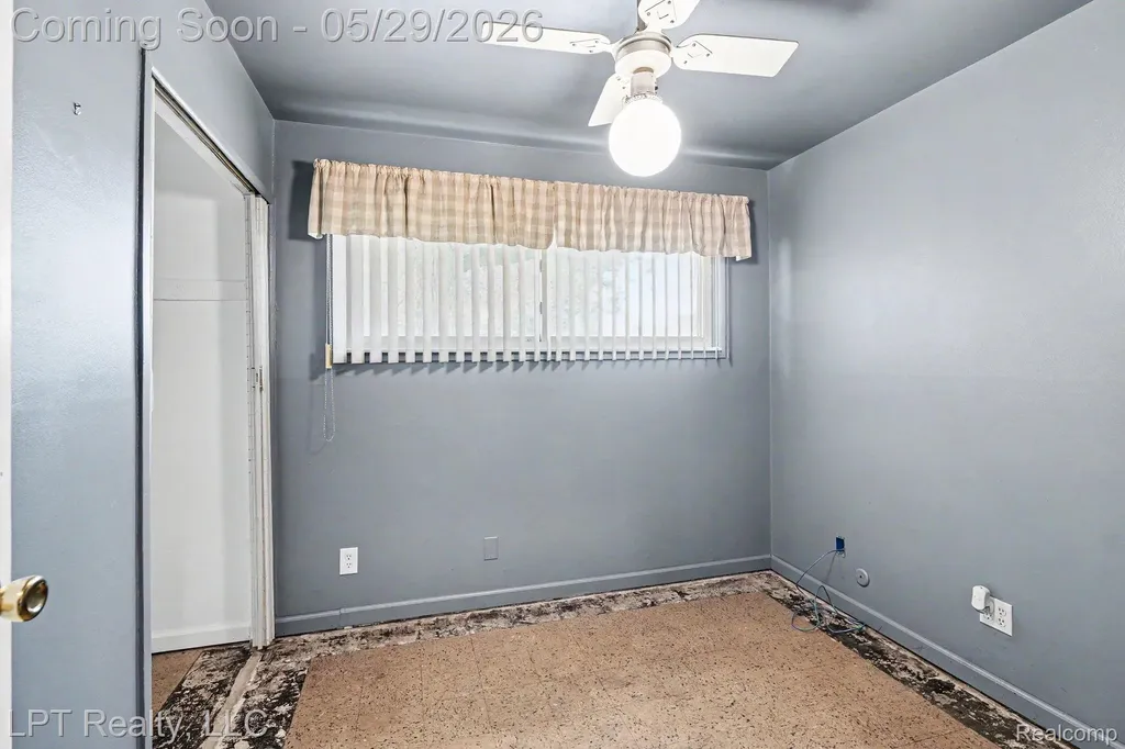 21021 Wendell Street Clinton Charter Township MI 48036