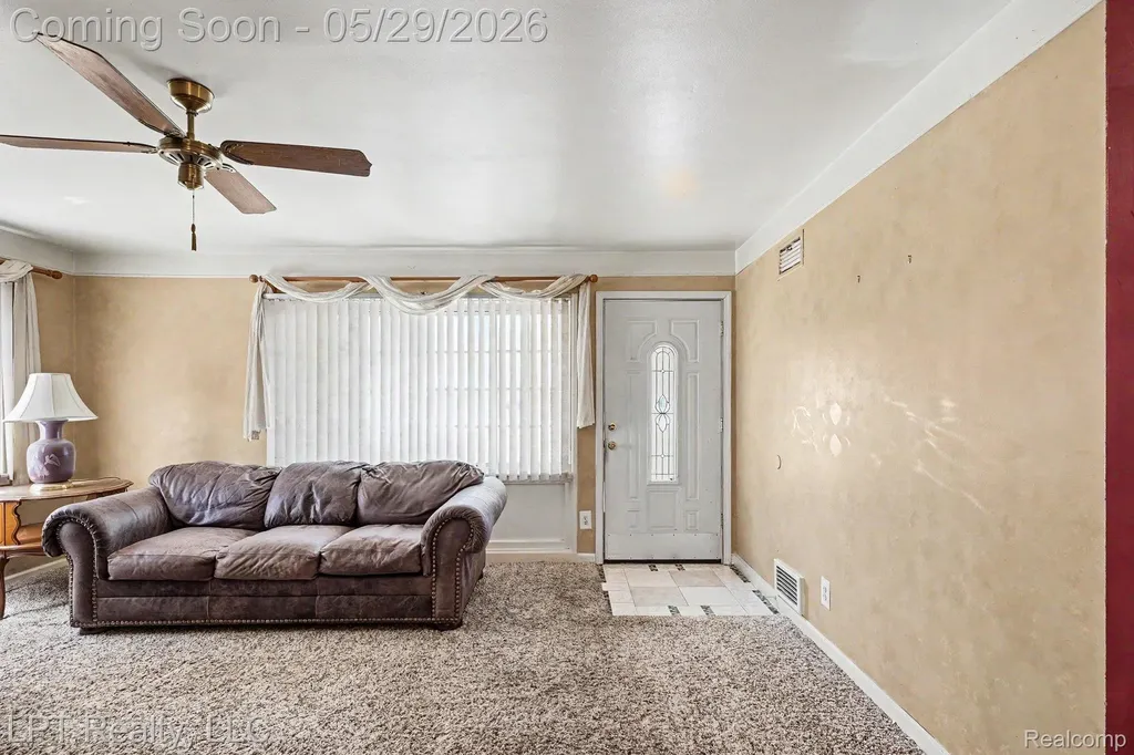 21021 Wendell Street Clinton Charter Township MI 48036