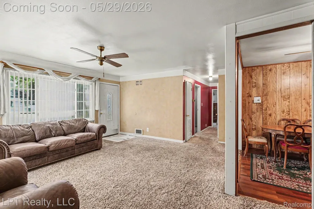 21021 Wendell Street Clinton Charter Township MI 48036