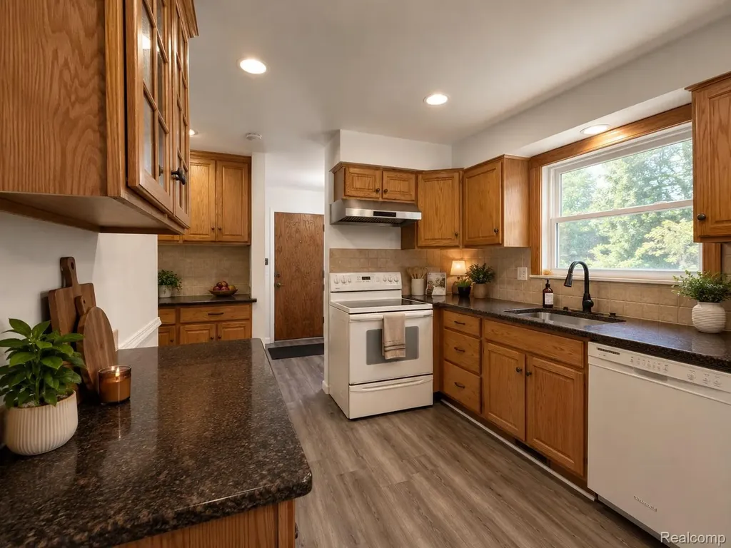 6382 Houghten Drive Troy City MI 48098