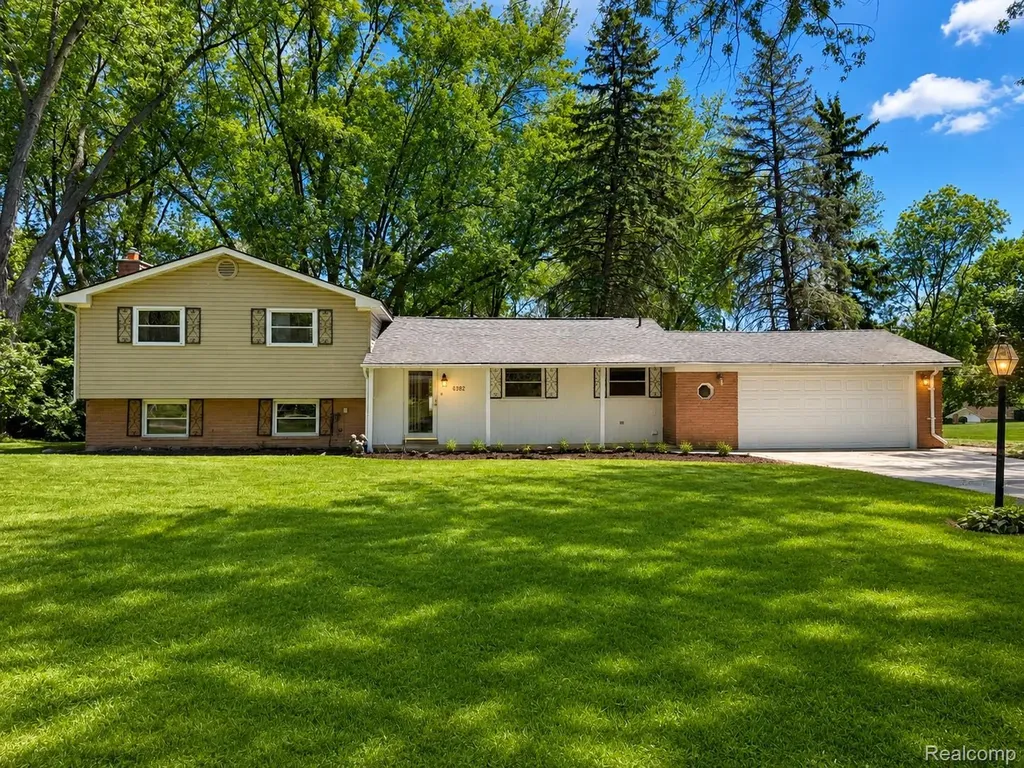 6382 Houghten Drive Troy City MI 48098