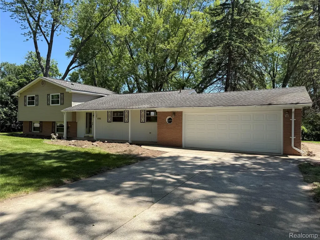 6382 Houghten Drive Troy City MI 48098