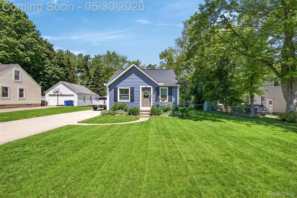 3570 Brookdale Lane Waterford Charter Township MI 48328