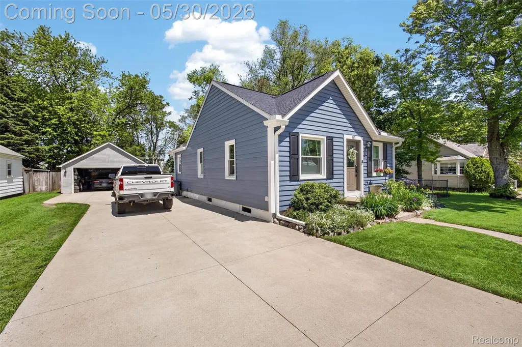 3570 Brookdale Lane Waterford Charter Township MI 48328