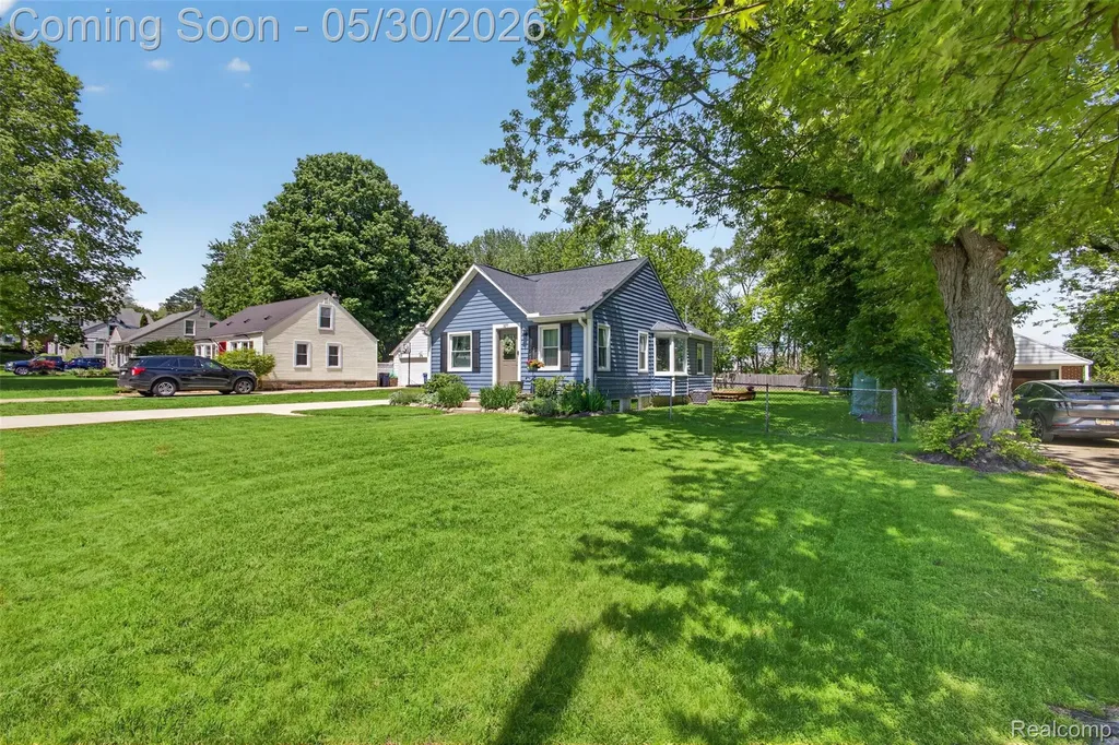 3570 Brookdale Lane Waterford Charter Township MI 48328