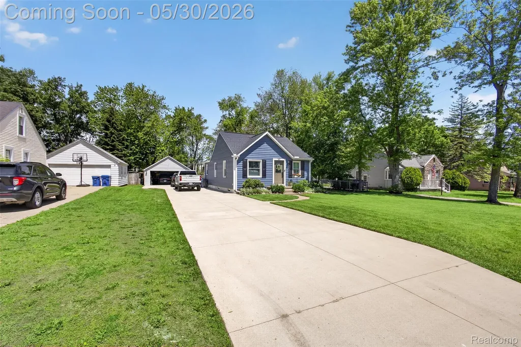 3570 Brookdale Lane Waterford Charter Township MI 48328