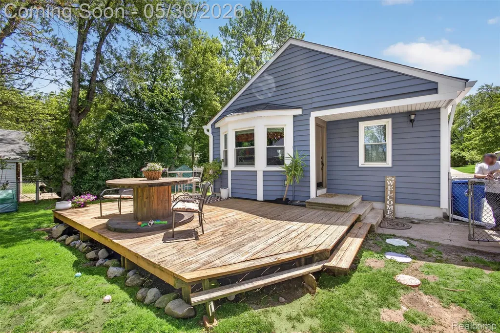3570 Brookdale Lane Waterford Charter Township MI 48328