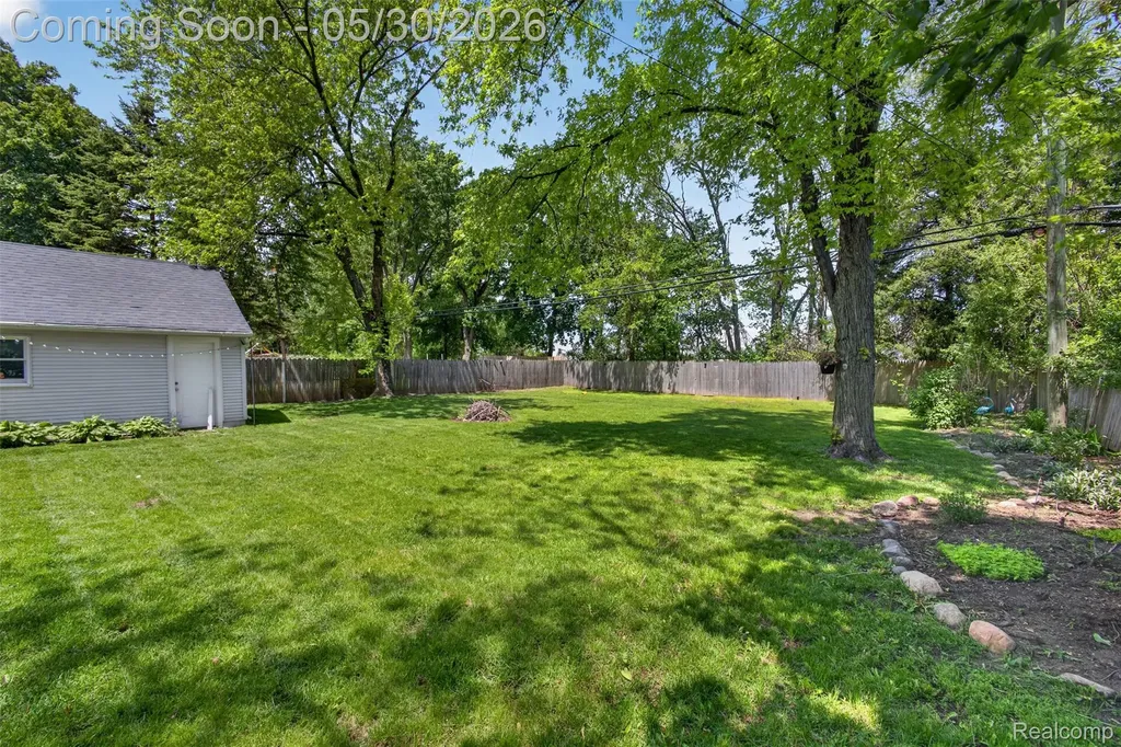 3570 Brookdale Lane Waterford Charter Township MI 48328