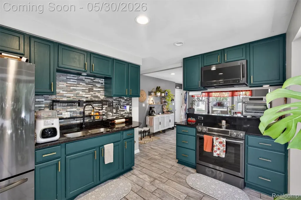 3570 Brookdale Lane Waterford Charter Township MI 48328
