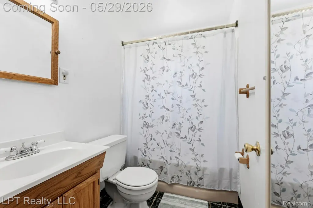 8032 Clippert Street Taylor City MI 48180