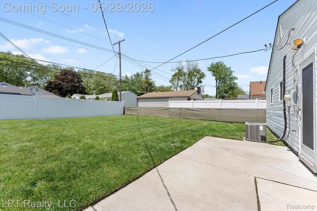 8032 Clippert Street Taylor City MI 48180