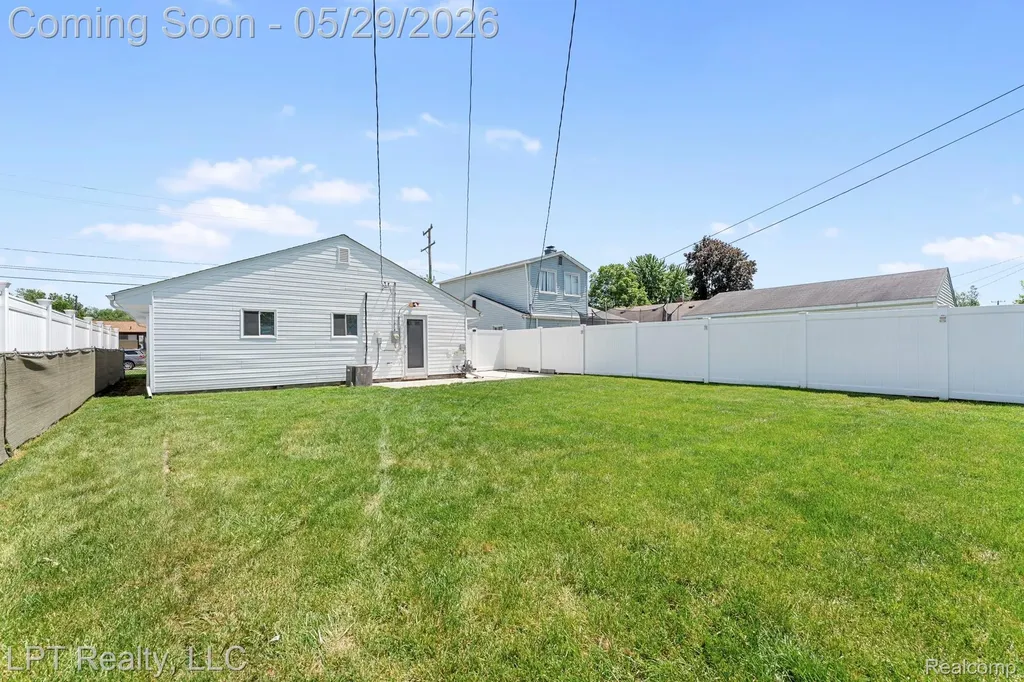 8032 Clippert Street Taylor City MI 48180