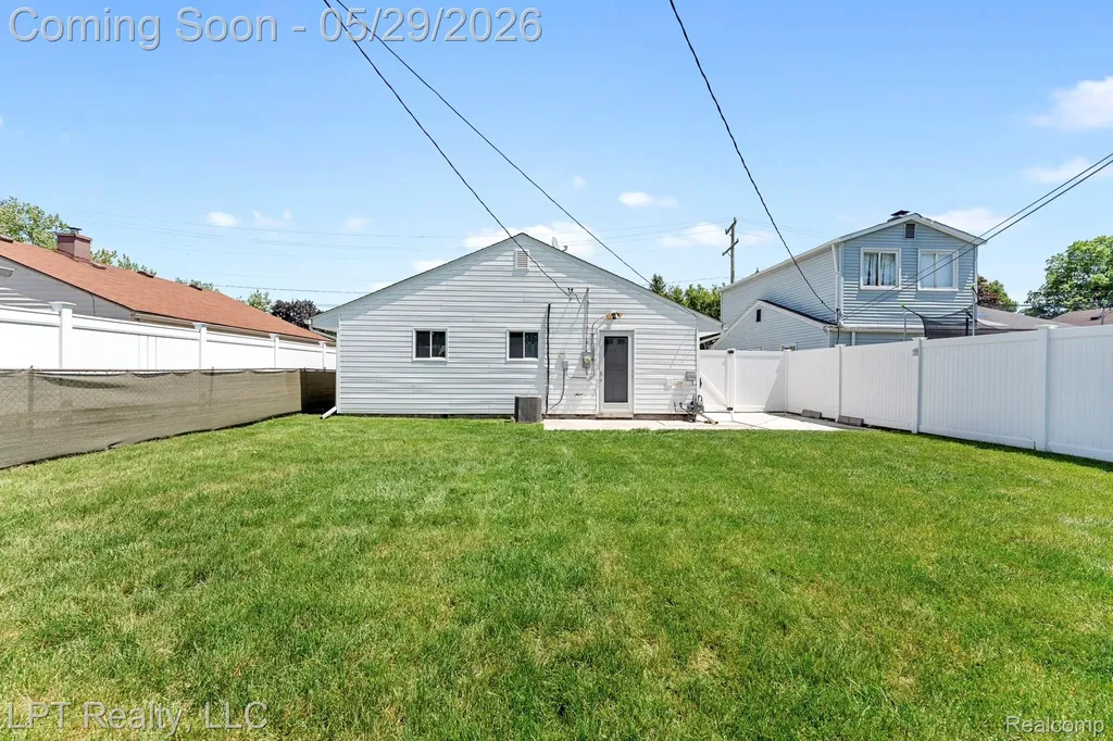 8032 Clippert Street Taylor City MI 48180