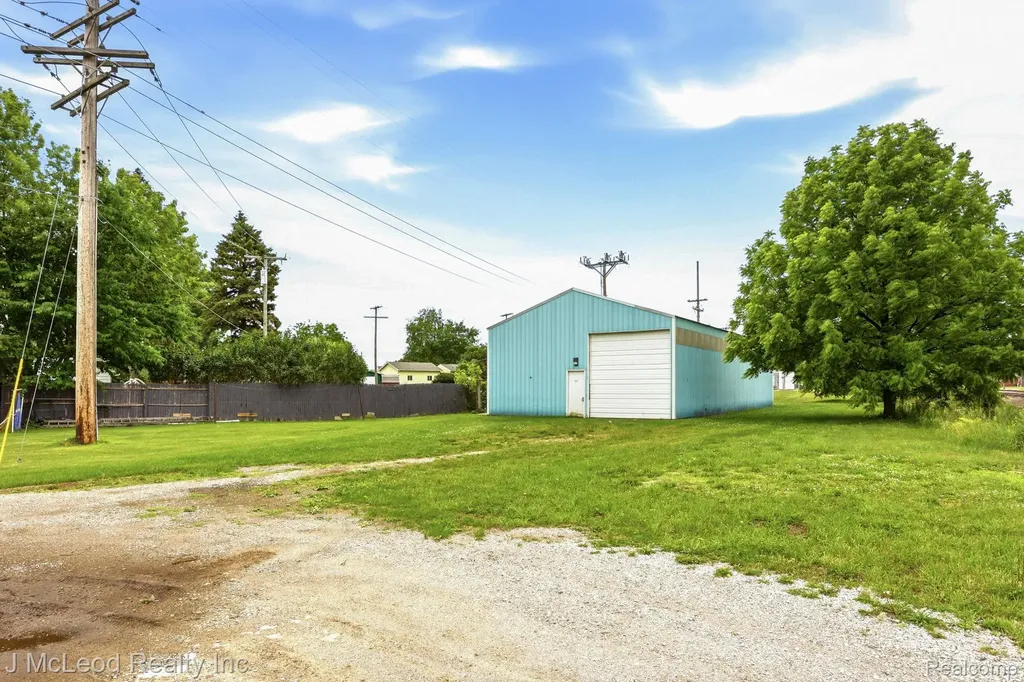 4714 Main Street Millington Village MI 48746
