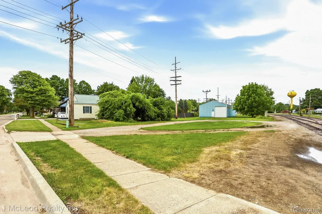4714 Main Street Millington Village MI 48746