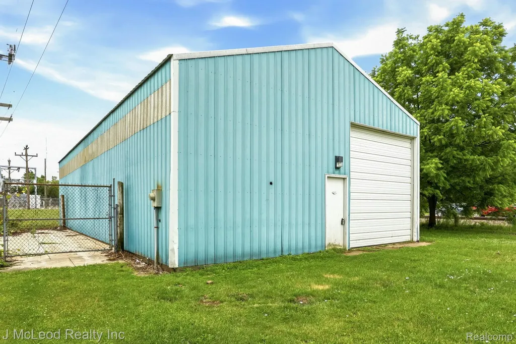 4714 Main Street Millington Village MI 48746