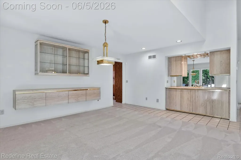 29711 Nova Woods Drive Farmington Hills City MI 48331