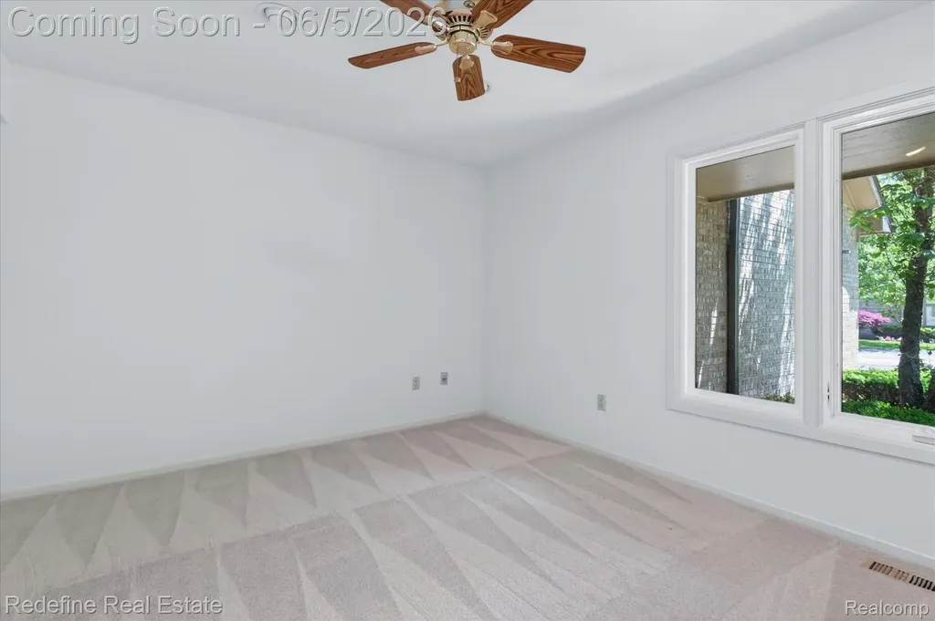 29711 Nova Woods Drive Farmington Hills City MI 48331