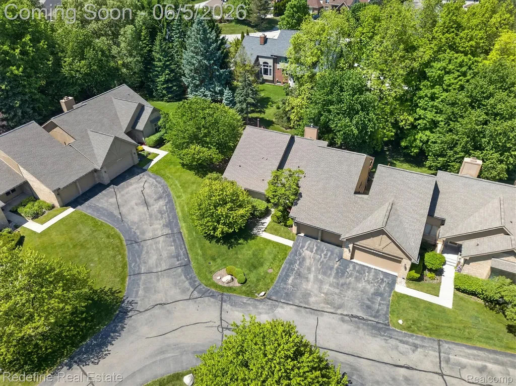 29711 Nova Woods Drive Farmington Hills City MI 48331