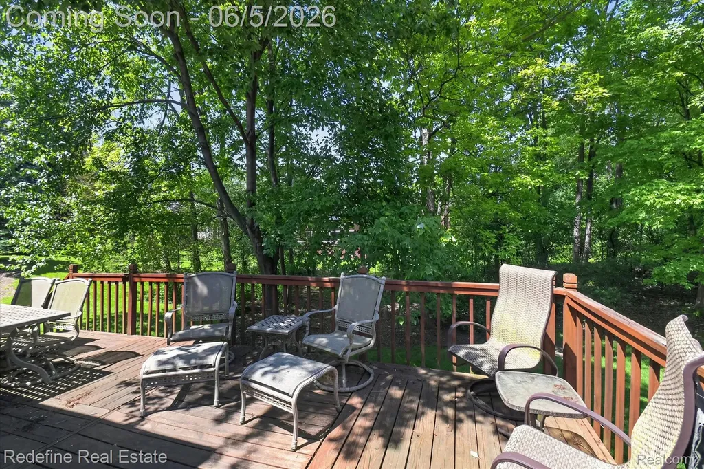 29711 Nova Woods Drive Farmington Hills City MI 48331
