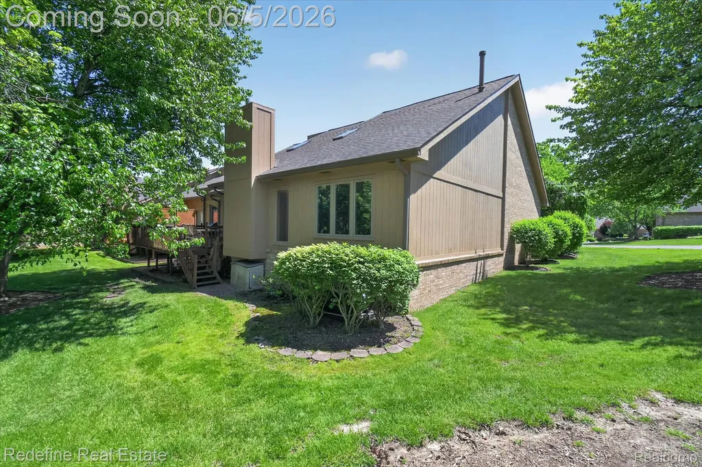 29711 Nova Woods Drive Farmington Hills City MI 48331