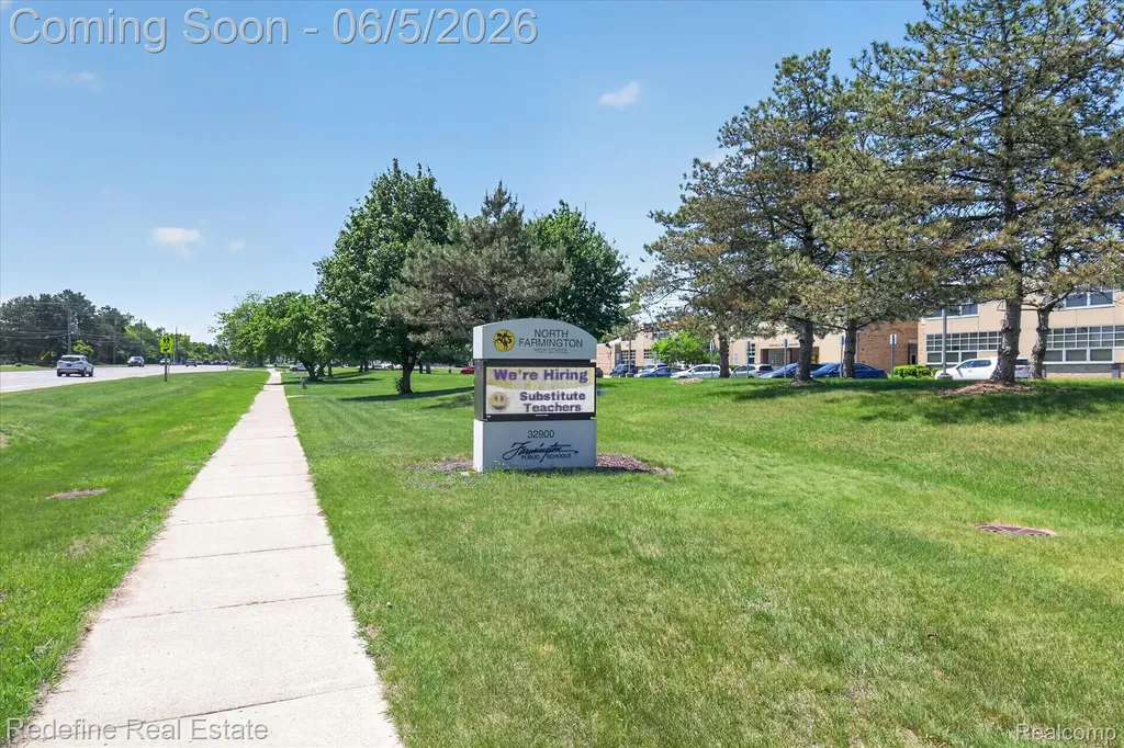 29711 Nova Woods Drive Farmington Hills City MI 48331