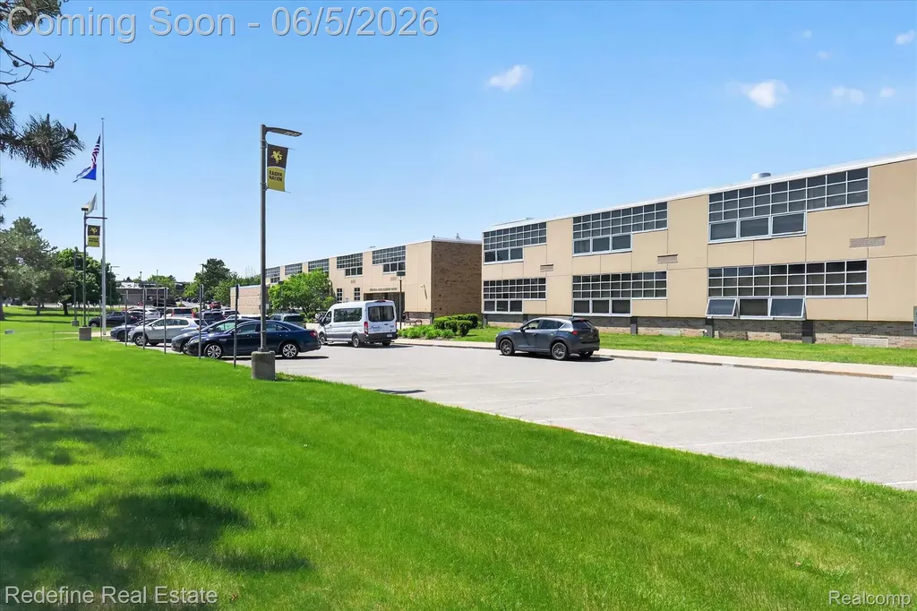 29711 Nova Woods Drive Farmington Hills City MI 48331
