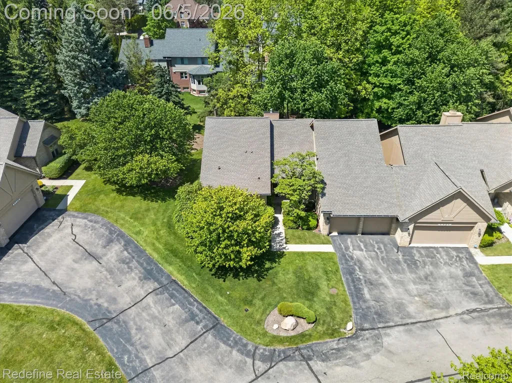 29711 Nova Woods Drive Farmington Hills City MI 48331