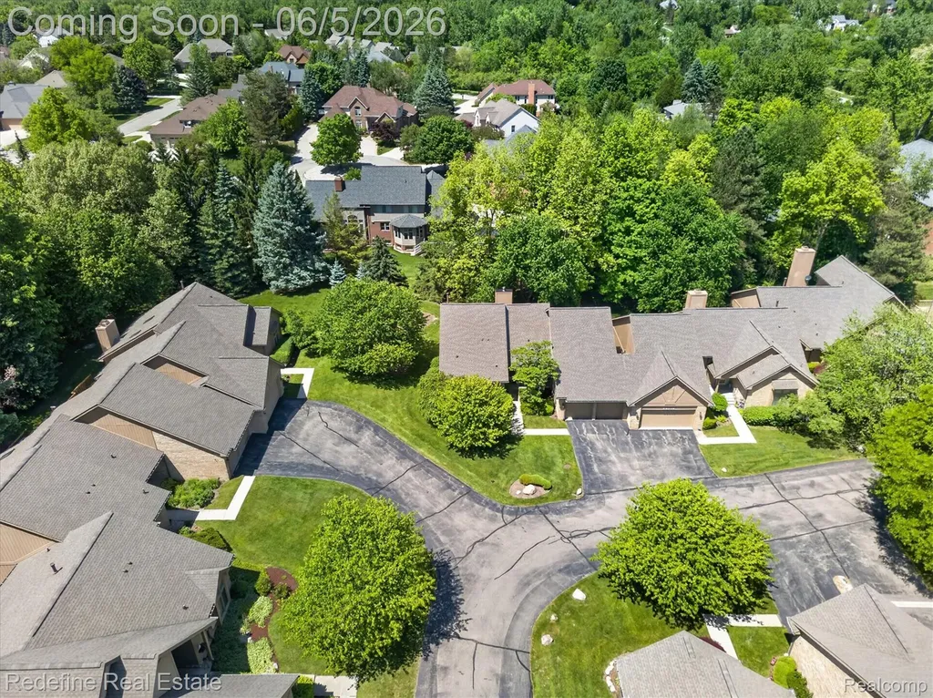 29711 Nova Woods Drive Farmington Hills City MI 48331