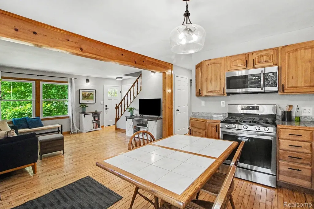 5070 W Harvard Avenue Independence Charter Township MI 48348