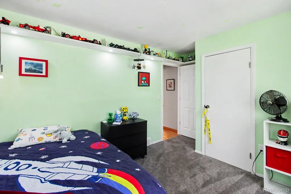 5070 W Harvard Avenue Independence Charter Township MI 48348