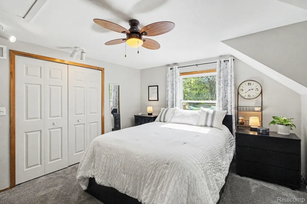 5070 W Harvard Avenue Independence Charter Township MI 48348
