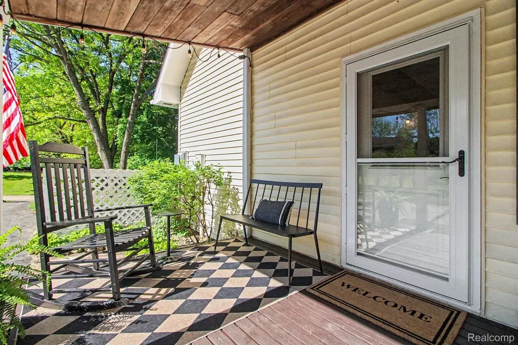 5070 W Harvard Avenue Independence Charter Township MI 48348