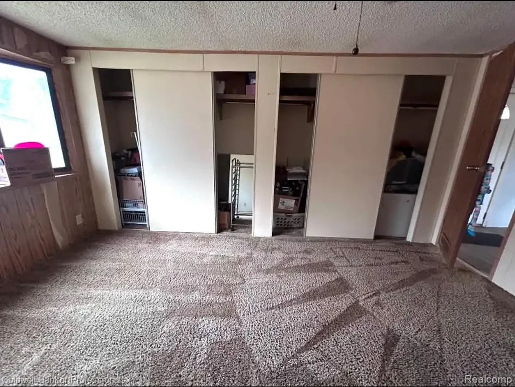 108 Deer Run Lapeer City MI 48446