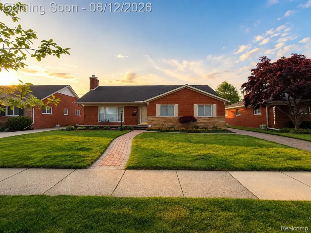 20085 Wedgewood Drive Grosse Pointe Woods City MI 48236