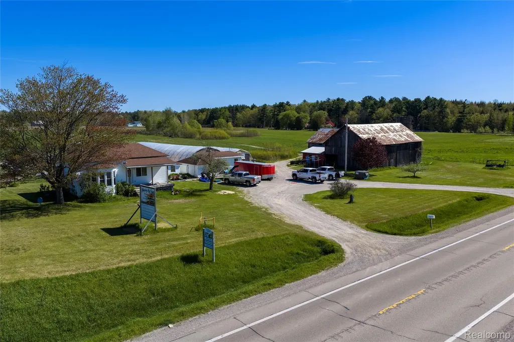 850 M-55 Tawas Township MI 48763