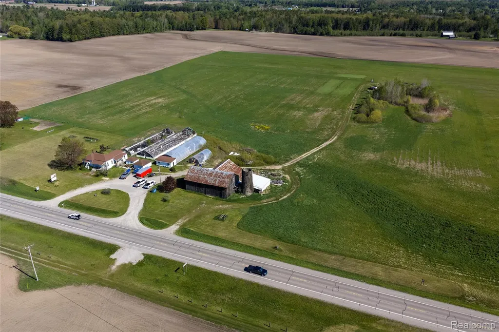 850 M-55 Tawas Township MI 48763