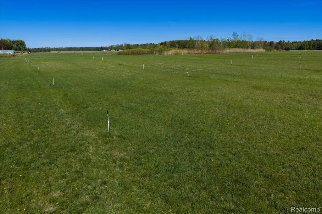 850 M-55 Tawas Township MI 48763